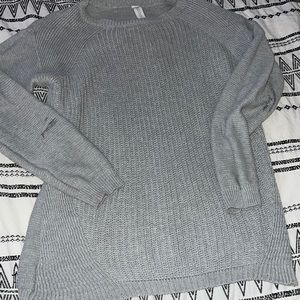 Aero sweater very warm cute for going outside does have two stains